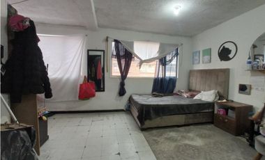 Oportunidad Inversión: Para Remodelar o Demoler, La Merced del Norte