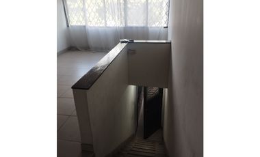 Arriendo Aparta-Oficina Rivera Guayacanes excelente ubicación G2204