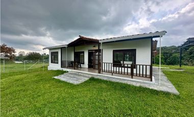 SE VENDE CASA CAMPESTRE PREFABRICADA VA CIRCASIA - SECTOR LOS PINOS