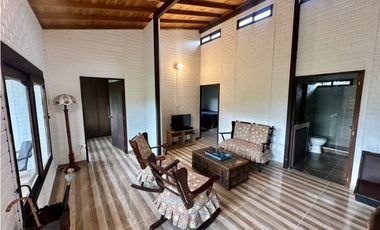 SE VENDE CASA CAMPESTRE PREFABRICADA VA CIRCASIA - SECTOR LOS PINOS