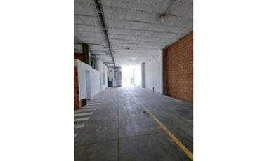 BODEGA EN ARRIENDO EN ZONA INDUSTRIAL SECTOR DE MONTEVIDEO