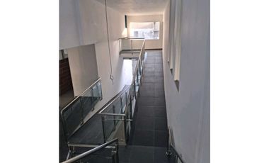 Se arrienda local duplex en san vicente Barranquilla