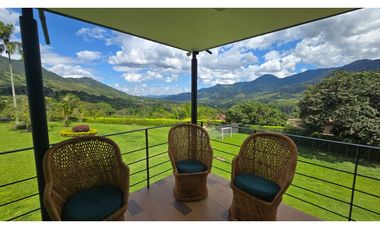 Espectacular Casa Campestre, en venta, en Barbosa. JCR
