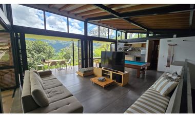 Espectacular Casa Campestre, en venta, en Barbosa. JCR