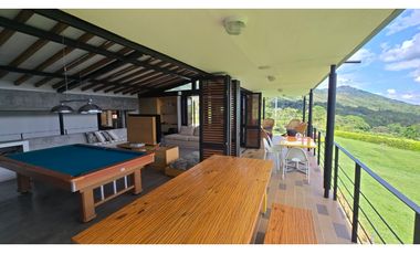 Espectacular Casa Campestre, en venta, en Barbosa. JCR
