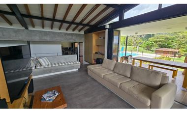 Espectacular Casa Campestre, en venta, en Barbosa. JCR