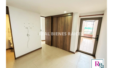 Apartamento de segundo piso en exclusiva unidad cerrada.