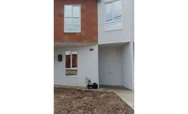 CASA EN VENTA CANDELARIA VILLA GORGONA URBANIZACIÓN BELO HORIZONTE