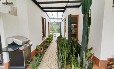 Venta Casa Campestre  con dos casas en Guarne sector La Clarita