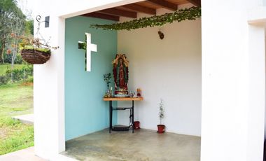 Venta Casa Campestre  con dos casas en Guarne sector La Clarita