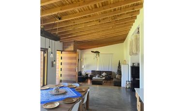 Venta Casa Campestre  con dos casas en Guarne sector La Clarita