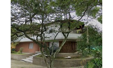 Oportunidad Venta Casa en Medellin con potencial de edificar o Airbnb