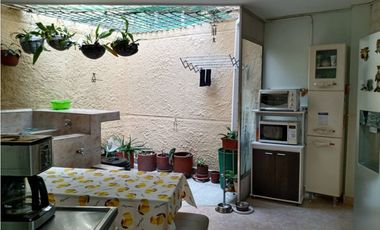 Oportunidad Venta Casa en Medellin con potencial de edificar o Airbnb