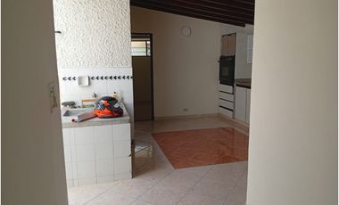 CASA ARRIENDO EN BARRIO LORENA