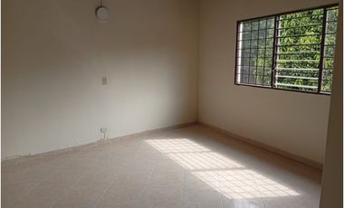CASA ARRIENDO EN BARRIO LORENA