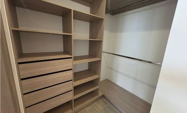 Más que una Casa: Un Refugio de 350 m² con el Jardín de tus Sueños