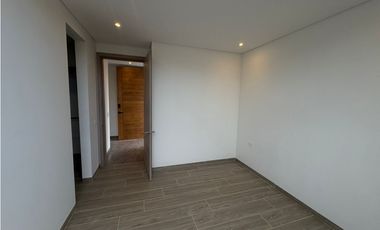 Más que una Casa: Un Refugio de 350 m² con el Jardín de tus Sueños