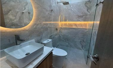 Más que una Casa: Un Refugio de 350 m² con el Jardín de tus Sueños