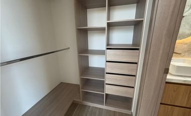 Más que una Casa: Un Refugio de 350 m² con el Jardín de tus Sueños