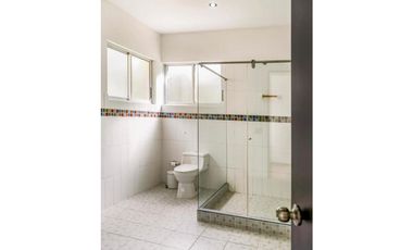 Casa Campestre Amoblada en Venta, en Anapoima