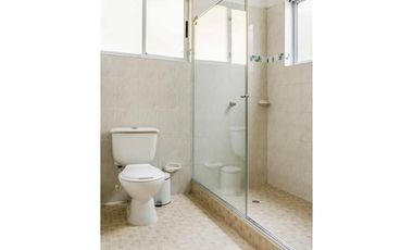 Casa Campestre Amoblada en Venta, en Anapoima