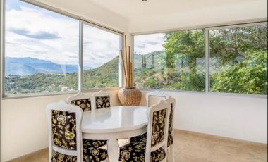 Casa Campestre Amoblada en Venta, en Anapoima