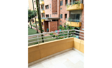 APARTAMENTO EN RENTA LAURELES CERCA AL EXITO