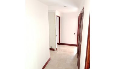 APARTAMENTO EN RENTA LAURELES CERCA AL EXITO