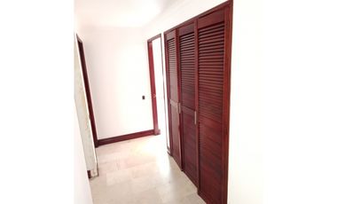 APARTAMENTO EN RENTA LAURELES CERCA AL EXITO