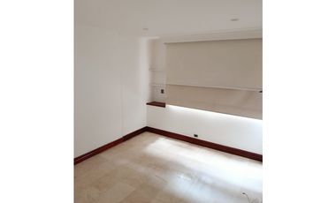 APARTAMENTO EN RENTA LAURELES CERCA AL EXITO