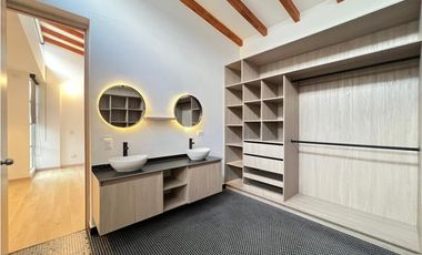 VENTA DE CASA EN UNIDAD CERRADA LLANOGRANDE 