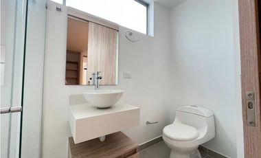 VENTA DE CASA EN UNIDAD CERRADA LLANOGRANDE 