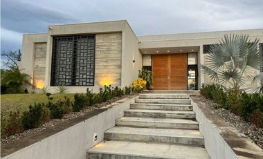 Casa en Villa del Rosario (Norte de Santander) RAH CO: 25-520