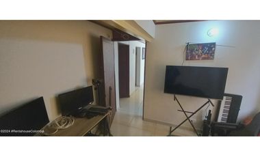 Apartamento en Soacha (Cundinamarca) RAH CO: 25-1049