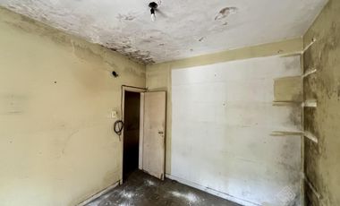 Casa a Refaccionar sobre excelente lote a mts de Las Heras y Camino Negro - CONSULTAR!!