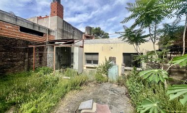 Casa a Refaccionar sobre excelente lote a mts de Las Heras y Camino Negro - CONSULTAR!!