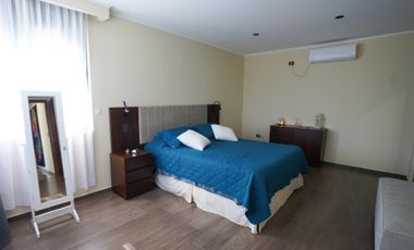 VENDE, CASA A LAGUNA, PUEBLOS DEL PLATA MAGALLANES  al 300