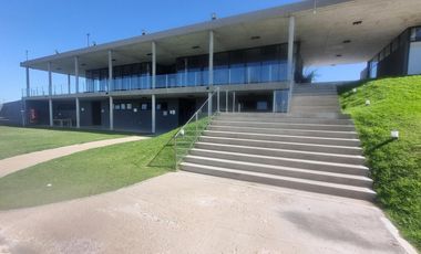 VENDE, CASA A LAGUNA, PUEBLOS DEL PLATA MAGALLANES  al 300