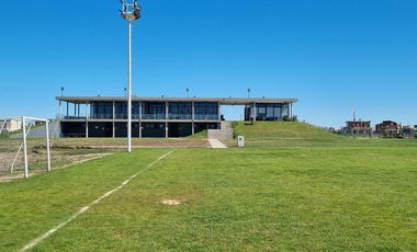 VENDE, CASA A LAGUNA, PUEBLOS DEL PLATA MAGALLANES  al 300
