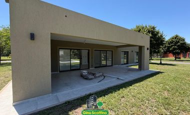 Casa a Estrenar en El Nacional Club De Campo