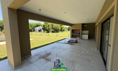 Casa a Estrenar en El Nacional Club De Campo