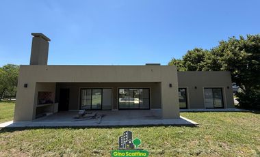 Casa a Estrenar en El Nacional Club De Campo