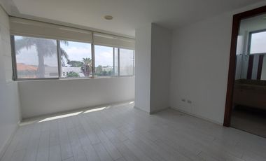 Se vende departamento vista al río piso bajo