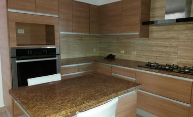 Se vende departamento vista al río piso bajo