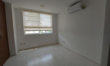 Se vende departamento vista al río piso bajo