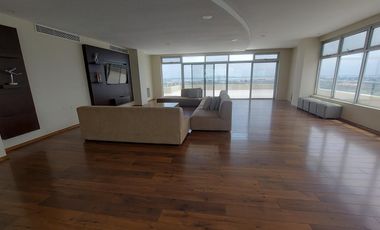 Se vende departamento vista al río piso bajo