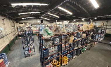 Depósito en Alquiler de 1400 m2 cub - Caseros
