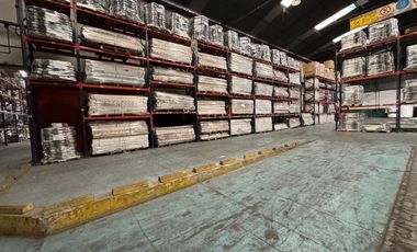 Depósito en Alquiler de 1400 m2 cub - Caseros