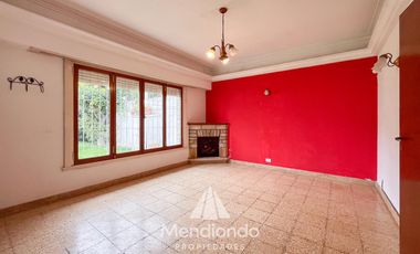 Casa 4 ambientes con parque / Zona Aldrey