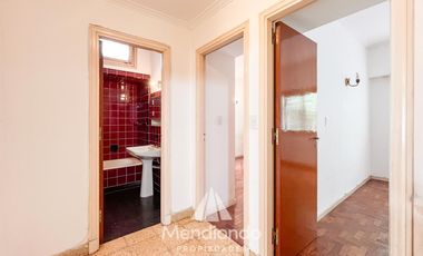 Casa 4 ambientes con parque / Zona Aldrey